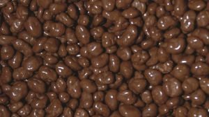 Bulk Milk Chocolate Raisins - Zachary